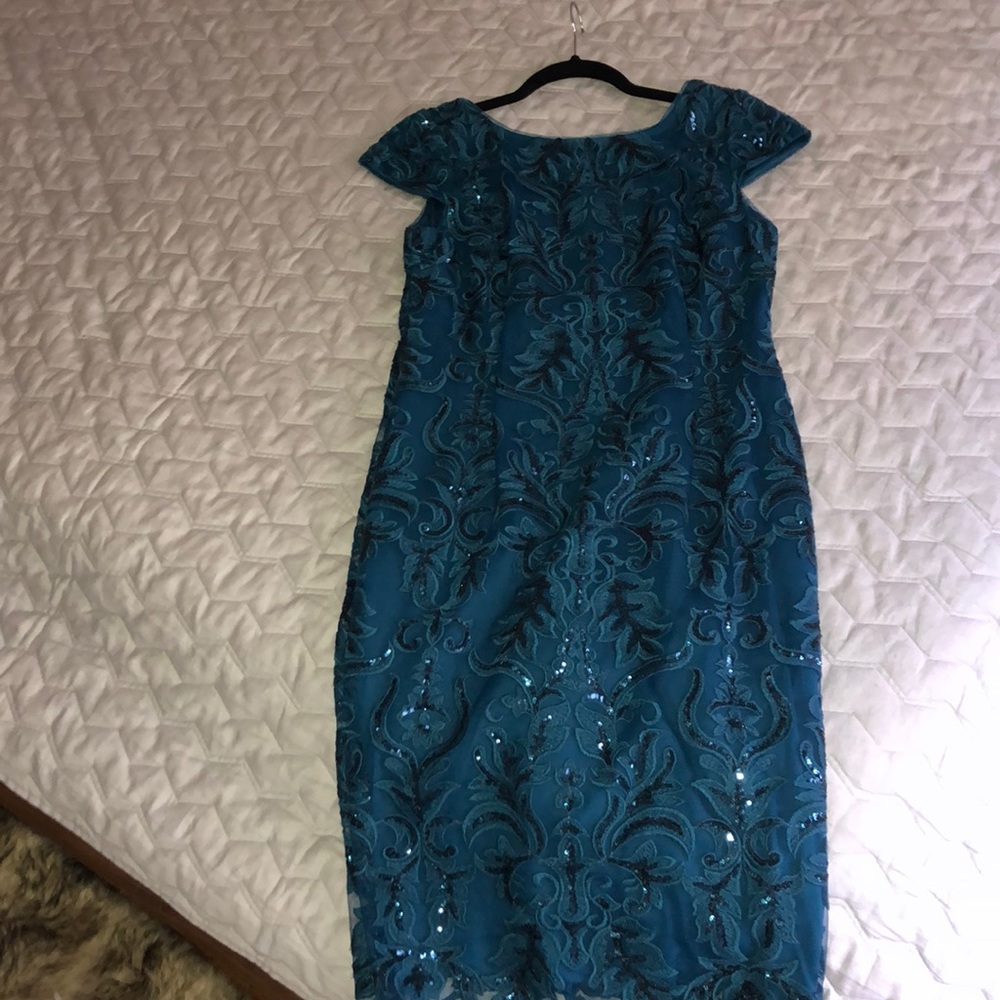 Adrianna Papell Womens Sequined Embroidered